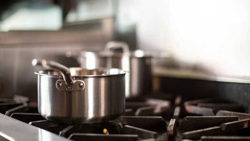 Design of a saucepan